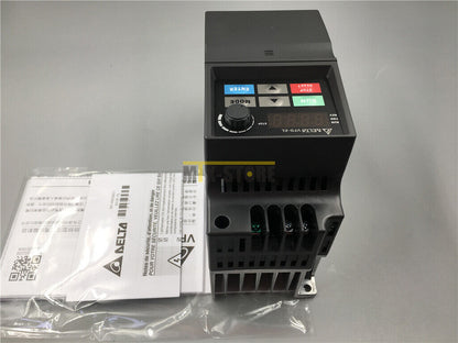 new 1pcs   Delta inverter VFD007EL21A VFD007EL21A