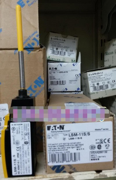 1PCS  Eaton Moeller LSM-11S/S LSM-11S-S  Limit Switch