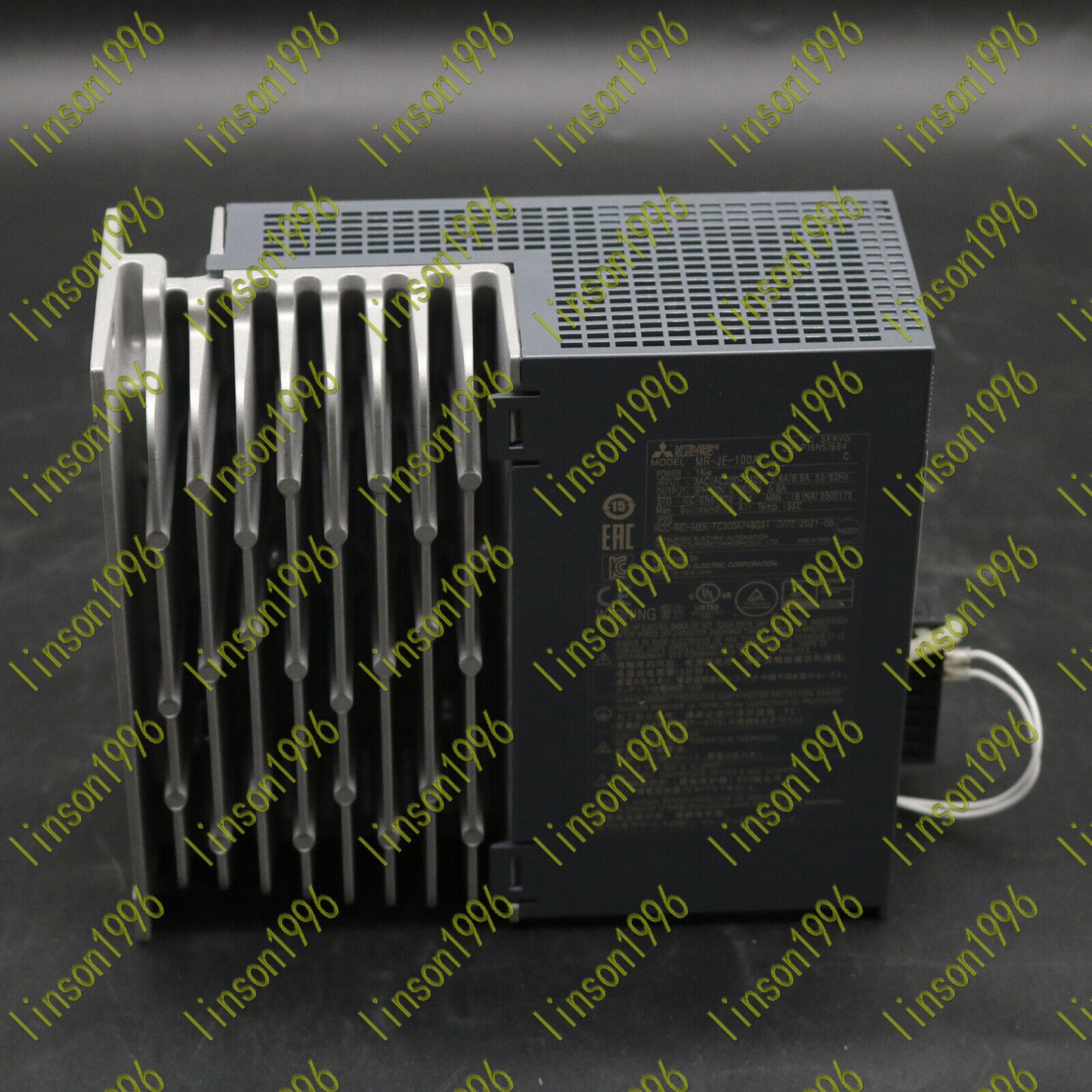 new Mitsubishi MR-JE-100A servo drive ONE Year (INBOX) - MITSUBISHI