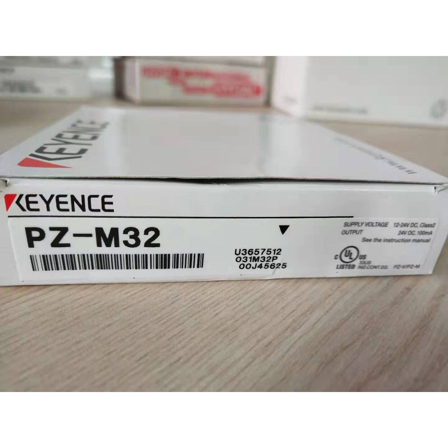 KEYENCE PZ-M32 Photoelectric Switch Sensor - KEYENCE