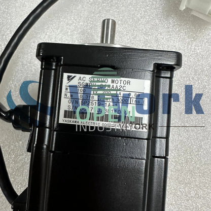 1PCS Yaskawa SGMPH-01AAA2C AC SERVO MOTOR