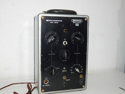Used Generator GRUNDIG Type 221 Square Wave Generator Measuring Device - GRUNDIG