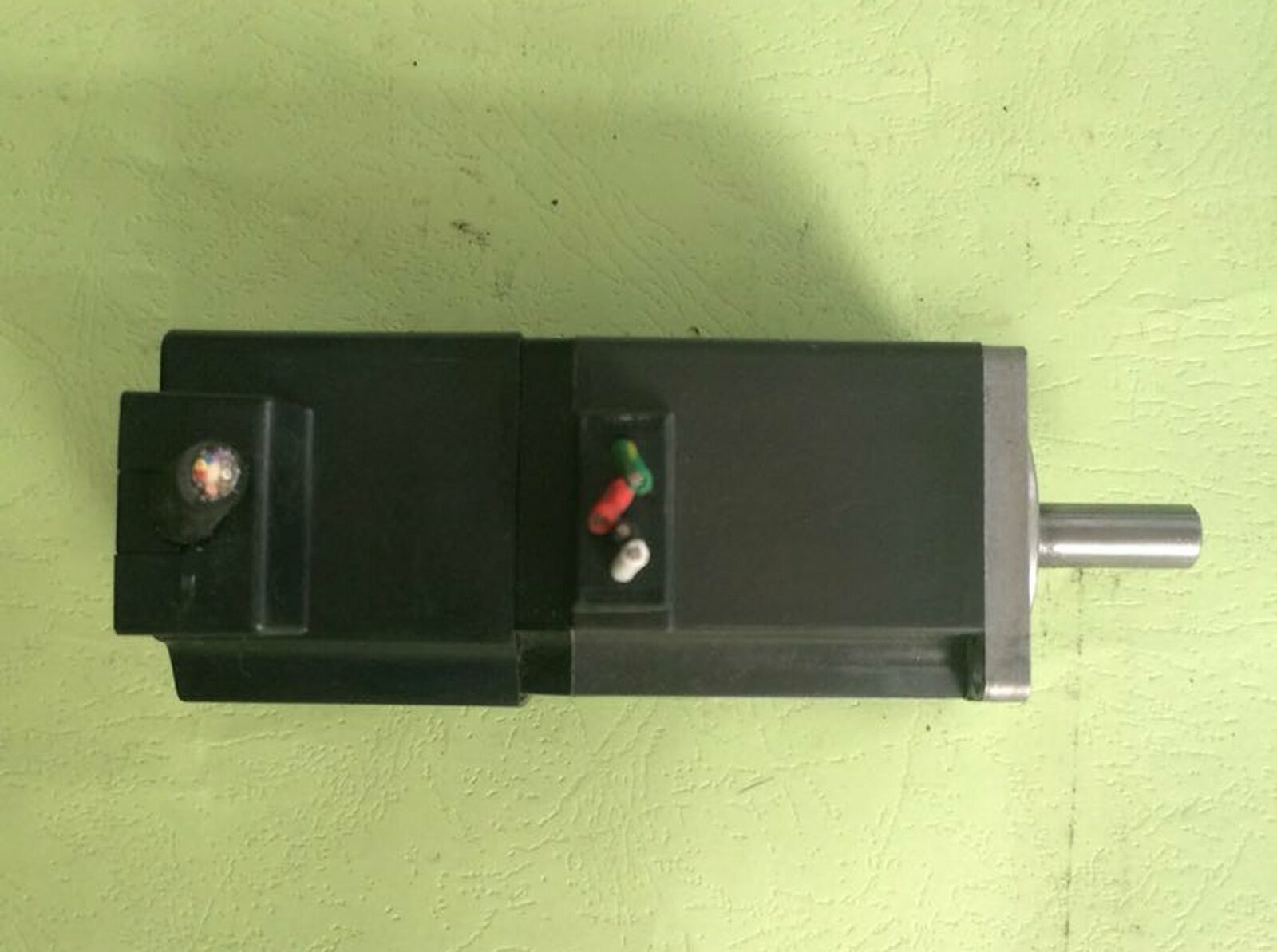 Used Mitsubishi servo motor HC-KFS13G1K-S42 - Tested and in Good Condition - MITSUBISHI