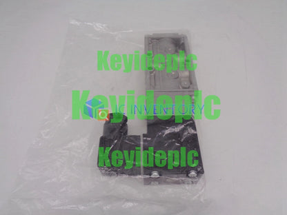 1PCS CKD Solenoid Valve 4F210-08-DC24V #F #ke