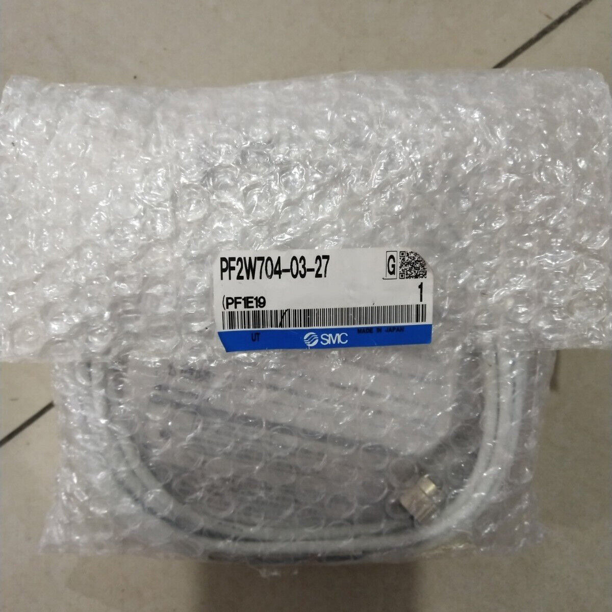 ONE SMC Digital Flow Switch PF2W704-03-27 - SMC
