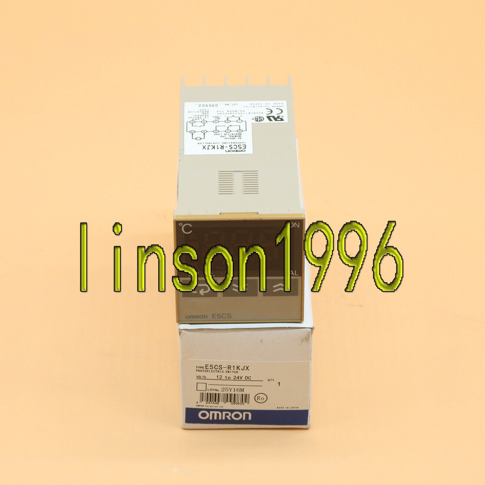 Omron E5CS-R1KJX 100-240VAC Temperature Controller - OMRON