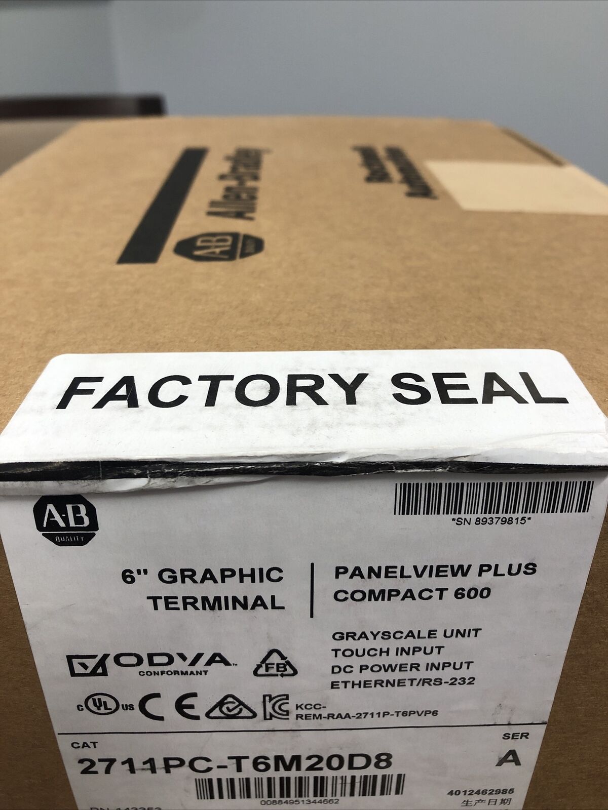 NEW Original New in Box 6-inch 2711PC-T6M20D8 Graphic Terminal Touch Panel with 2K Resolution and 18:9 Aspect Ratio - ORIGINAL