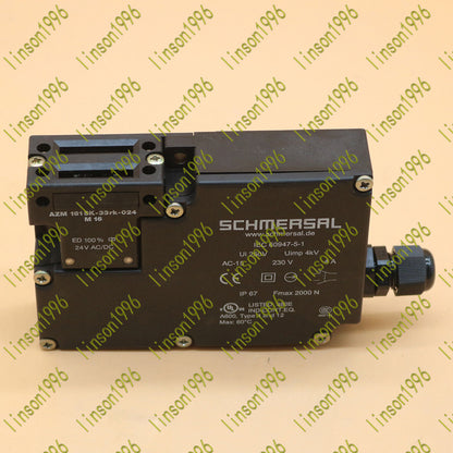 Schmersal AZM161SK-33RK-024-M16 Safety Door Lock Switch In Box - SCHMERSAL