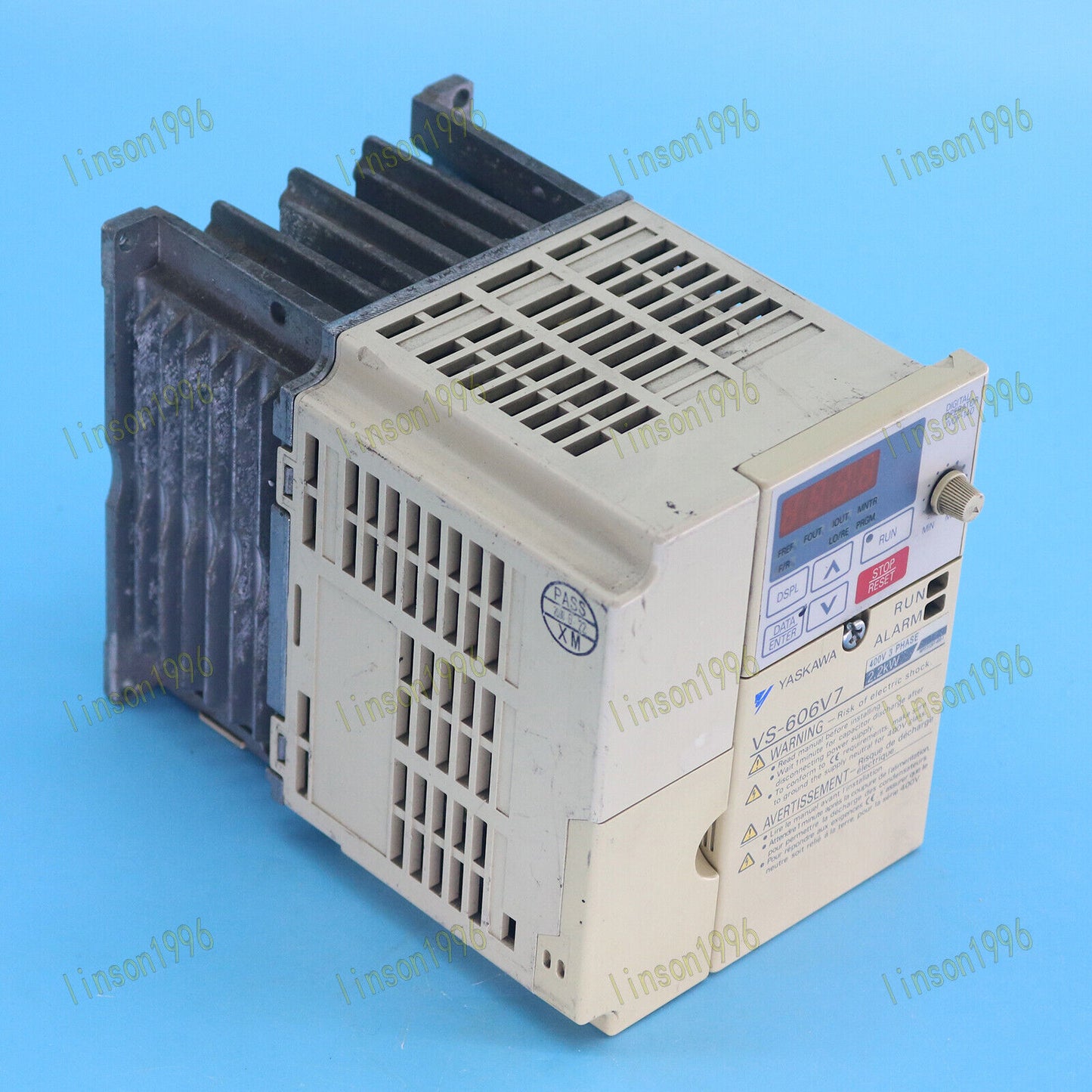 Used Yaskawa CIMR-V7AZ42P2 V7 Inverter 380V - YASKAWA