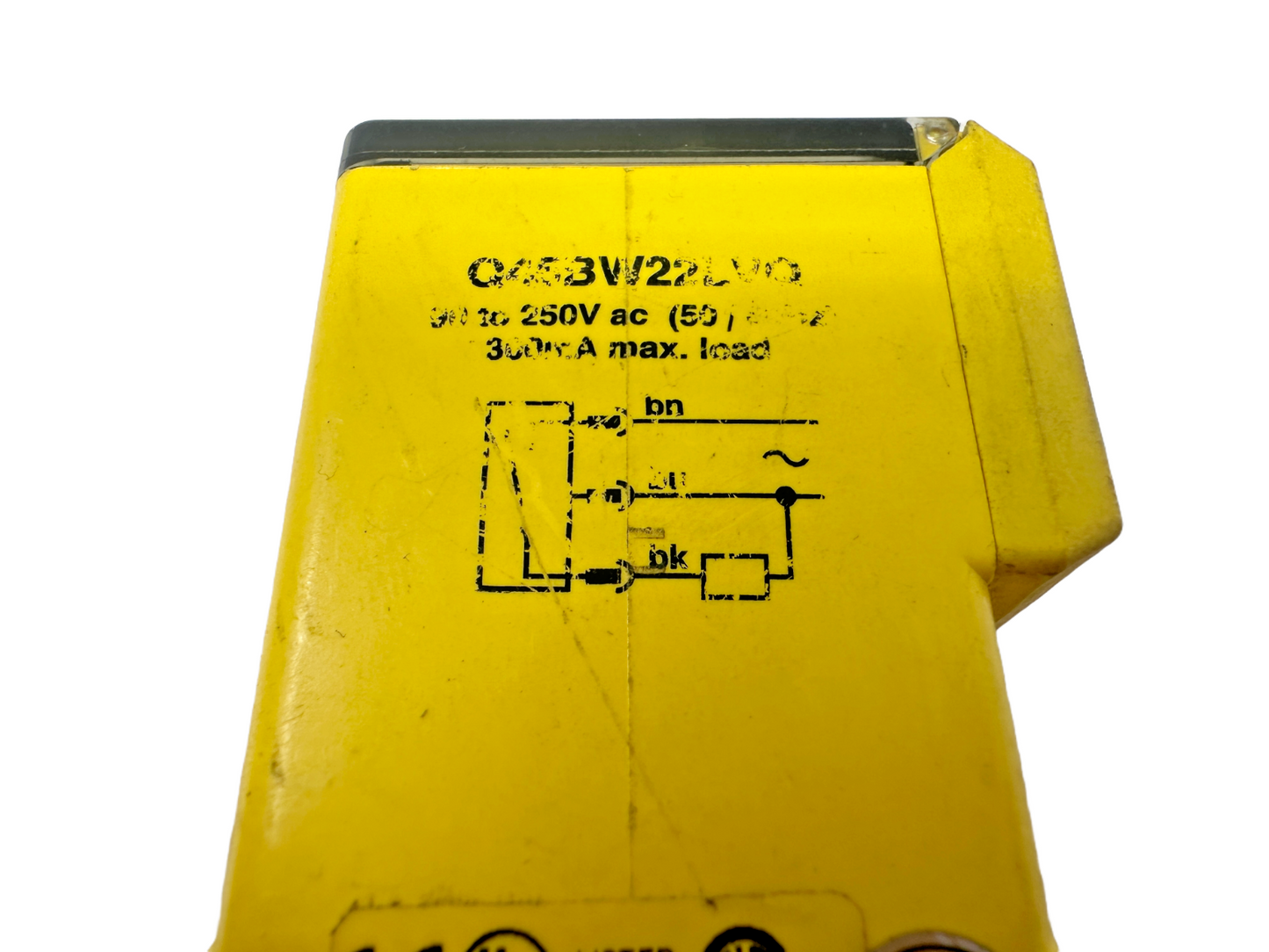 used Banner Q45BW22LVQ Sensor - BANNER