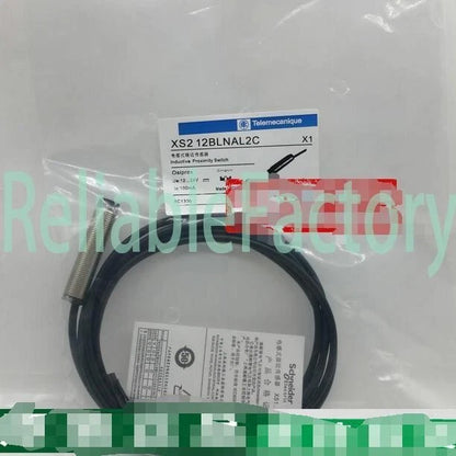 1PC Schneider proximity switch XS212BLPAL2C free shipping