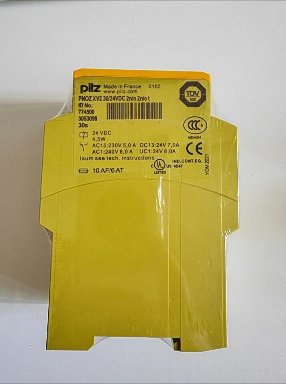 NEW Pilz 774500 PNOZ XV2 30/24VDC Safety Relay Pilz