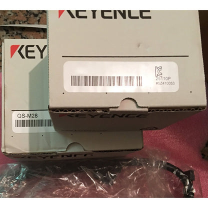 1PC KEYENCE QS-M28 Hybrid Stepper Motor in Box - KEYENCE