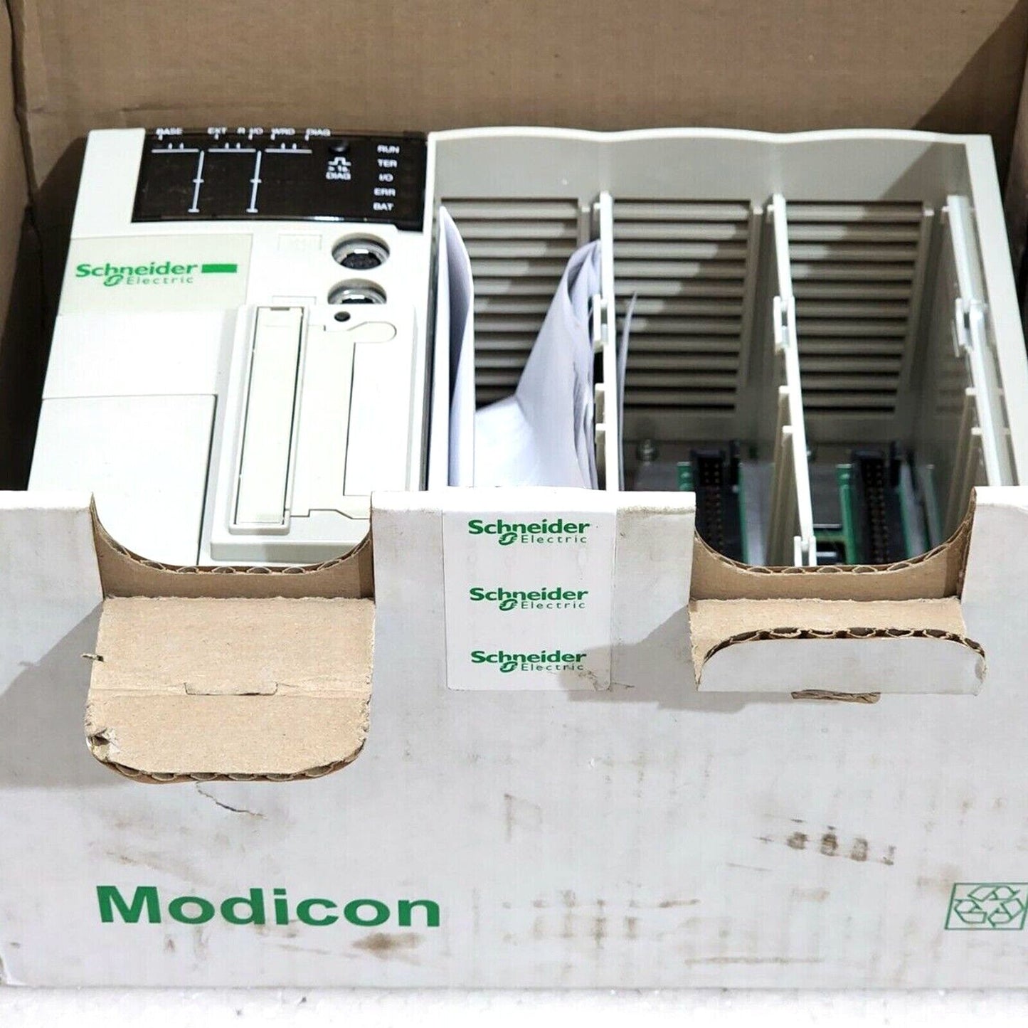 [New] SCHNEIDER TSX3722101 Micro Modicon Base Module - SCHNEIDER