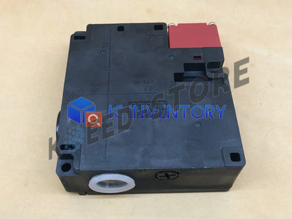 1PCS Omron Safety Gate Switch D4NL-2ADA-B D4NL2ADAB
