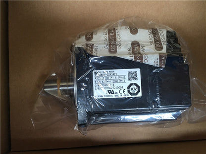 1PC   YASKAWA AC SERVO MOTOR SGMJV-02A3A21