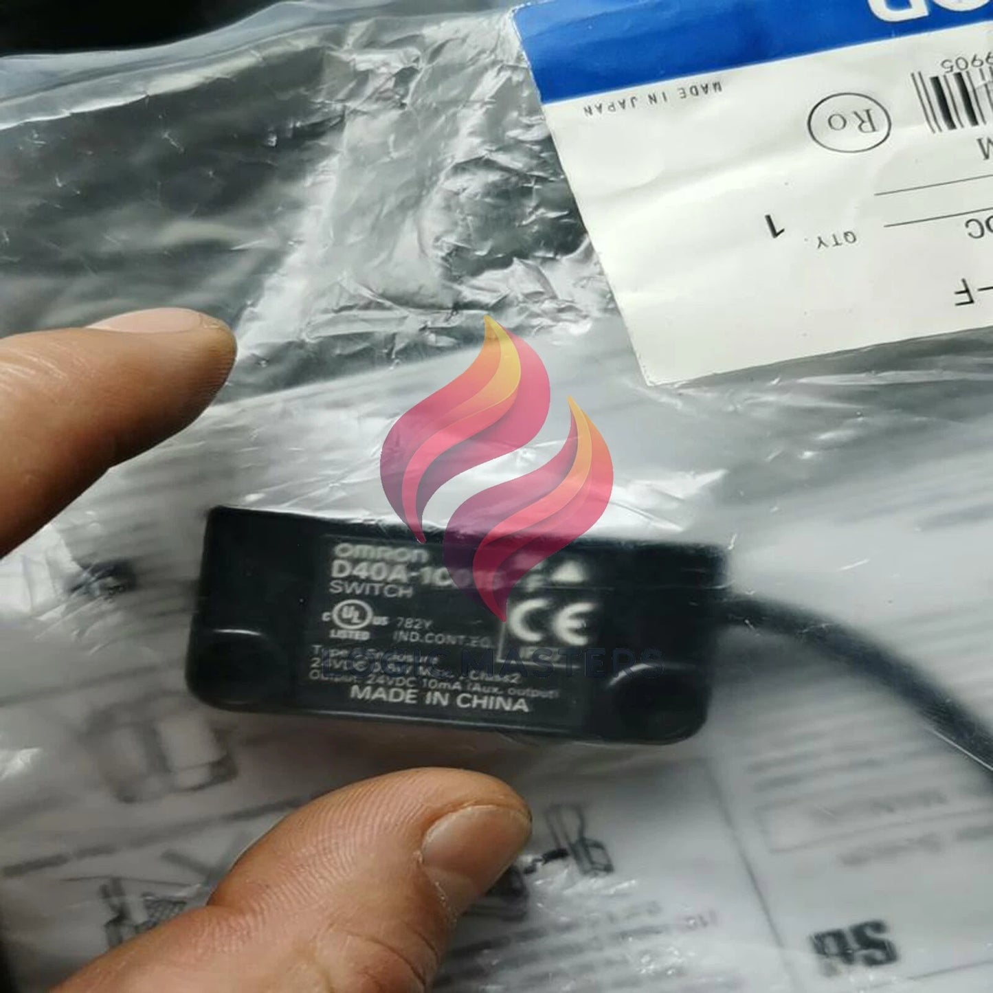 1PCS D40A-1C015-F For Omron Door Sensor