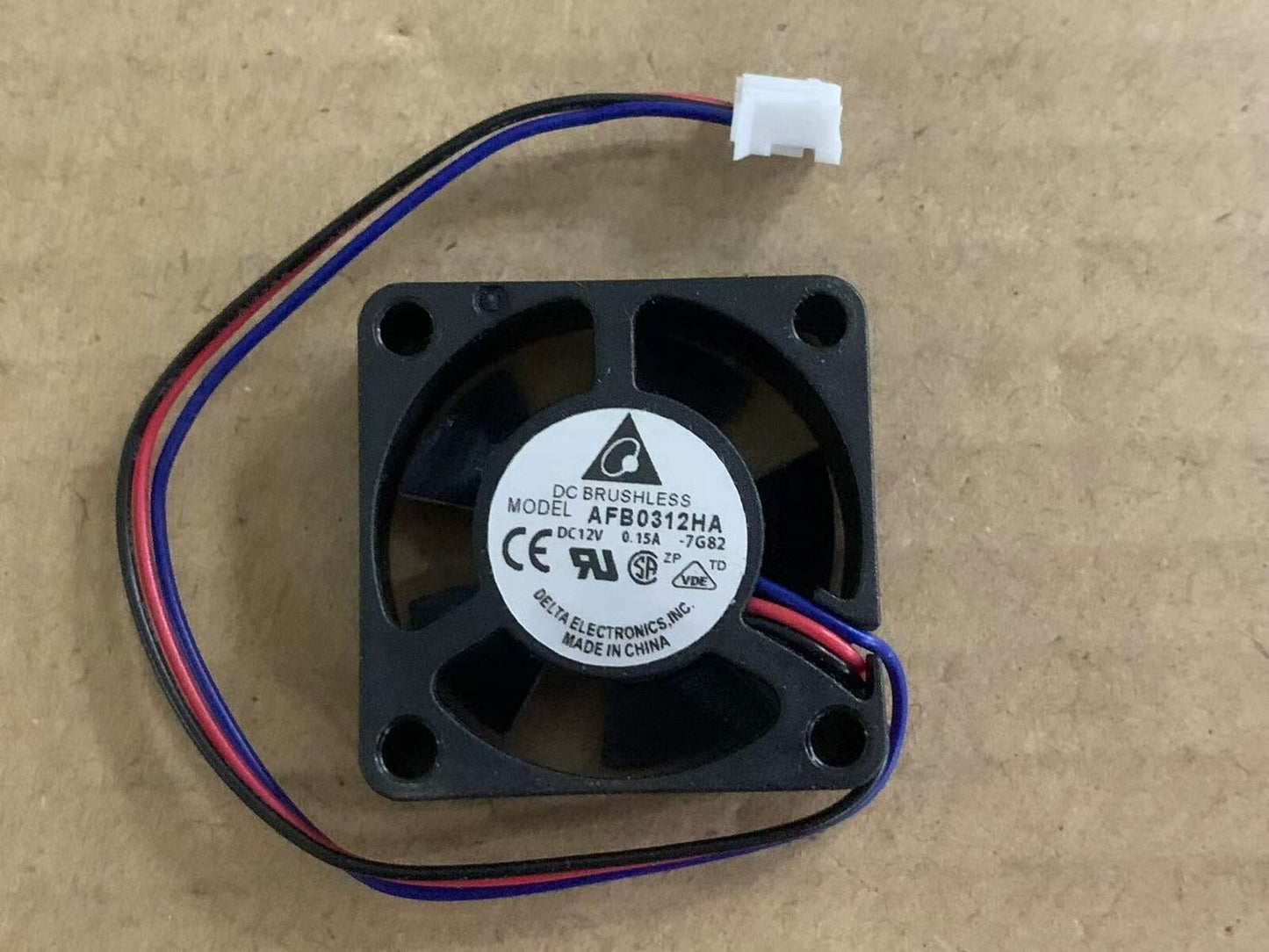 new Yaskawa drive cooling fan Delta AFB0312HA 12V 0.15A 3010 3 cm