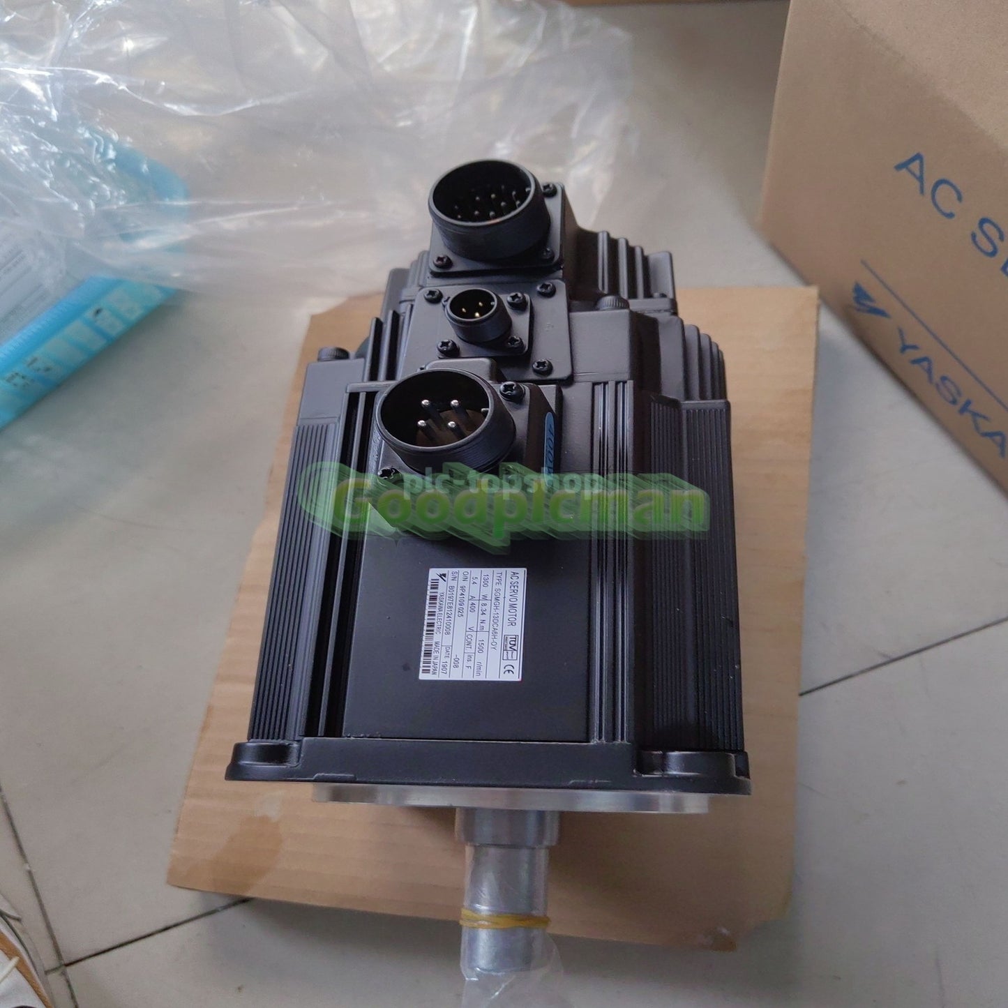 1PC YASKAWA SGMGH-13DCA6H-OY servo Motor Free Shipping