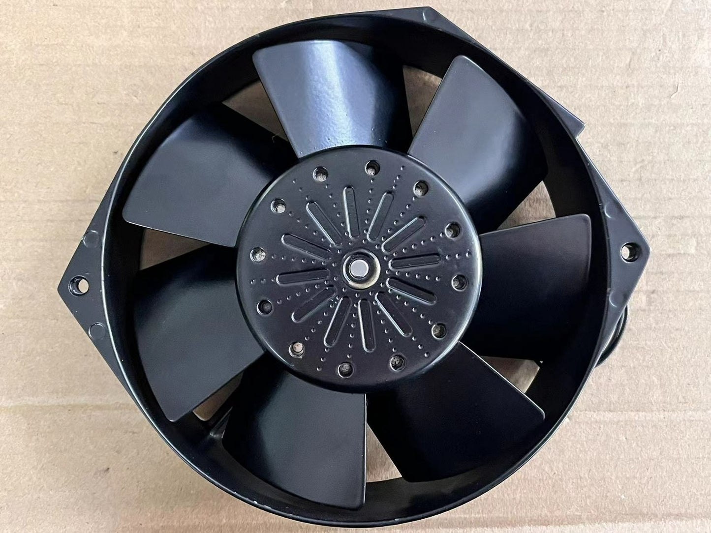 1pc Royal Fan Fan UT795C-TP AC200V 36/31W 17215038MM