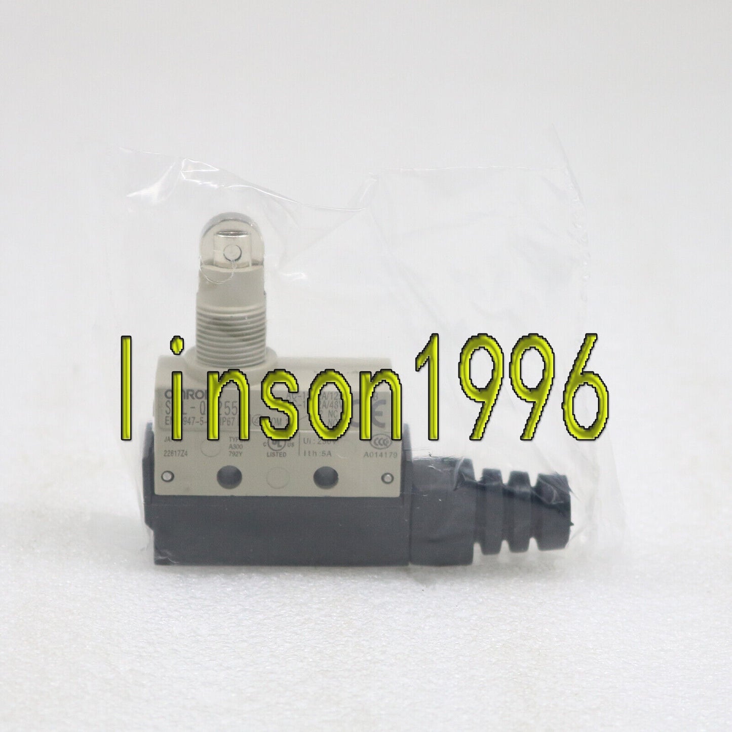 Omron ONE Limit Switch SHL-Q2255, High-Performance Switch with 2255 contacts, reliably protecting electrical circuits in industrial and domestic applications - OMRON