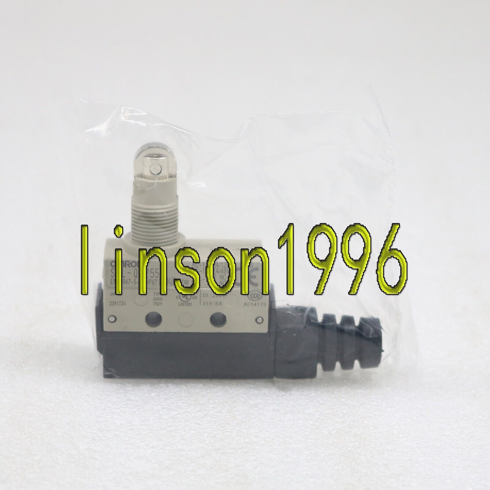 Omron ONE Limit Switch SHL-Q2255, High-Performance Switch with 2255 contacts, reliably protecting electrical circuits in industrial and domestic applications - OMRON