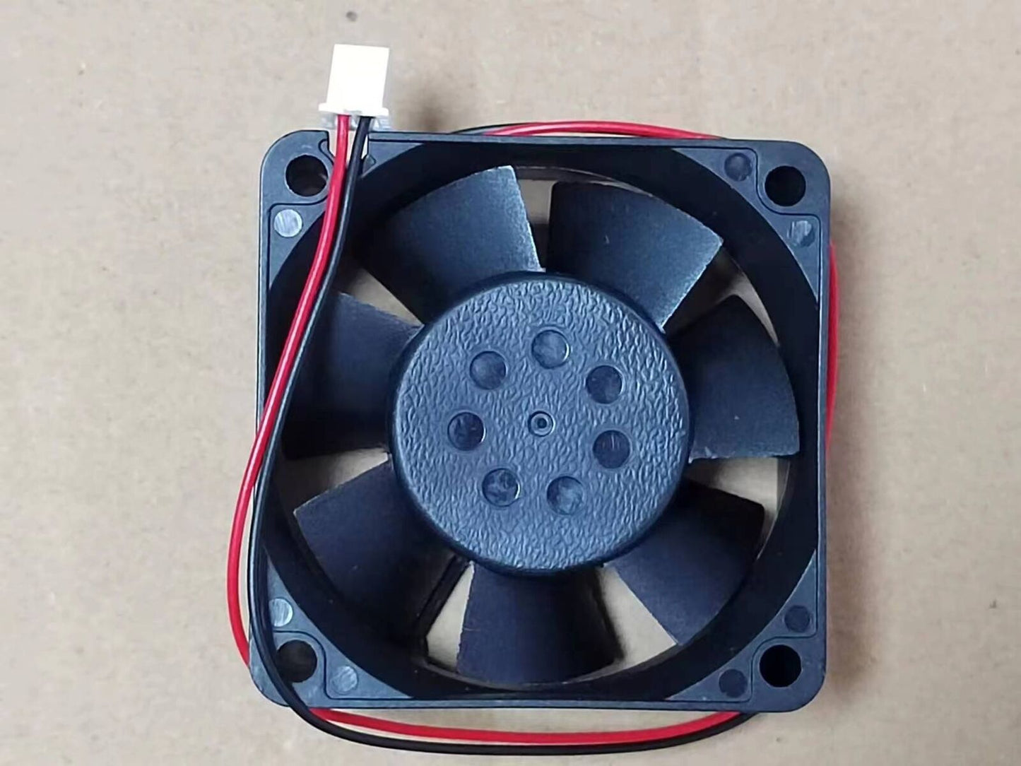 24V 0.17A 60mm 2-wire inverter fan - NMB