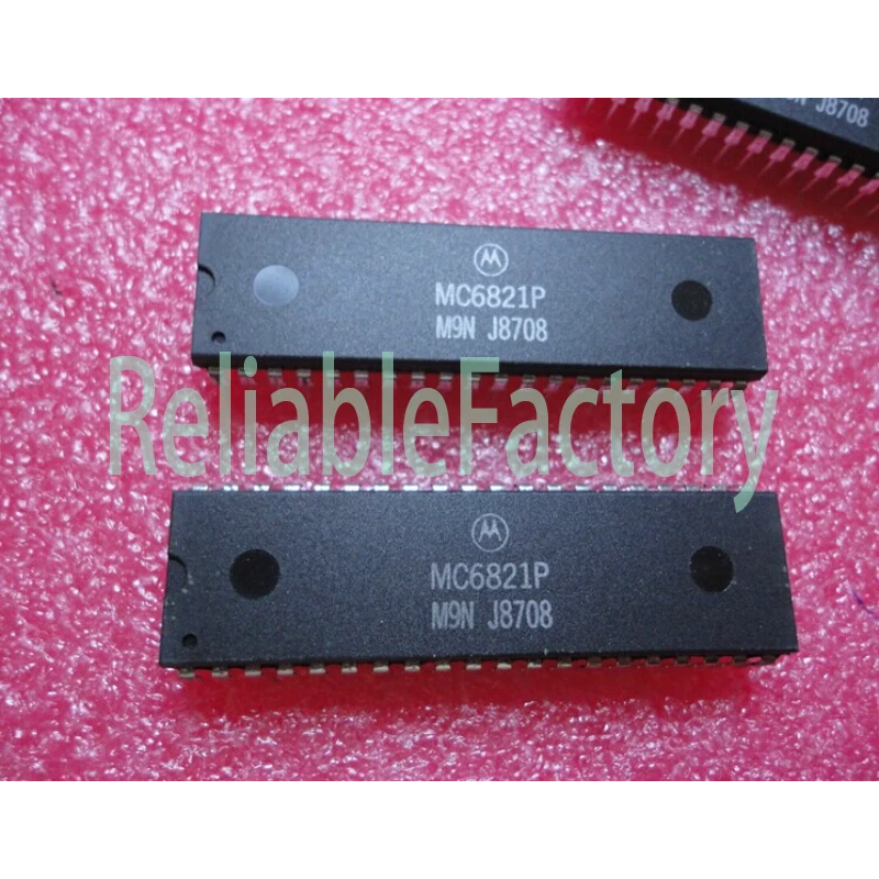 10pcs MC6821P MC6821 Peripheral Interface Adapters DIP-40