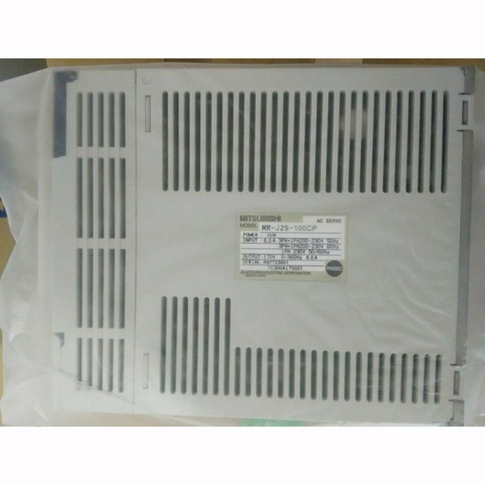 Mitsubishi MR-J2S-100CP servo drive 1PC IN BOX one year - MITSUBISHI