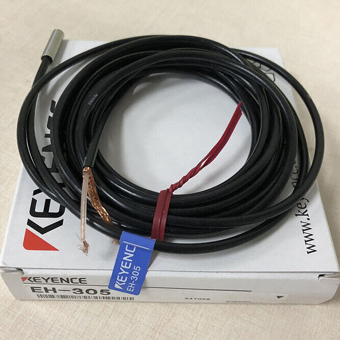 new ONE KEYENCE EH-305 proximity sensor in box shipp - KEYENCE