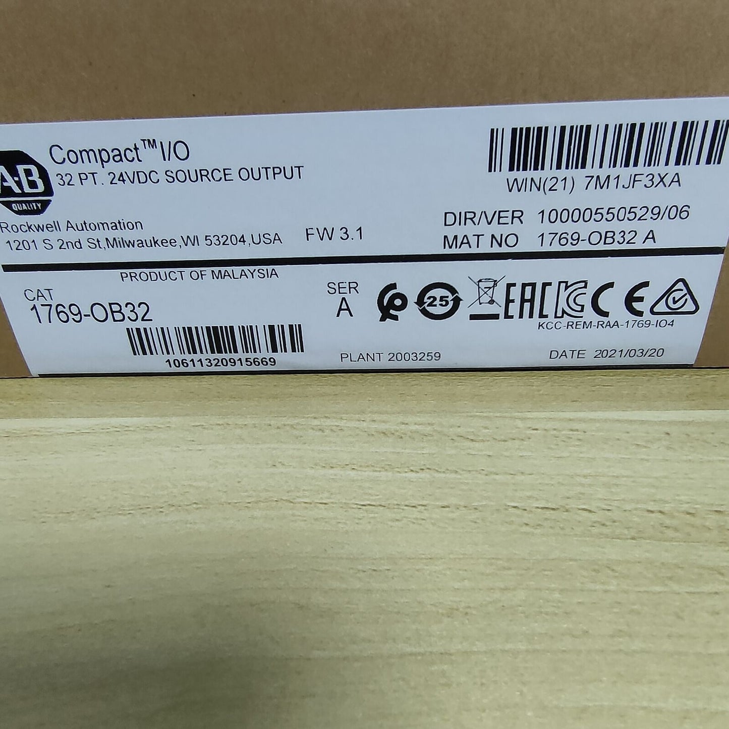 Allen-Bradley CompactLogix 32V DC Module 1769-OB32 - ALLEN-BRADLEY