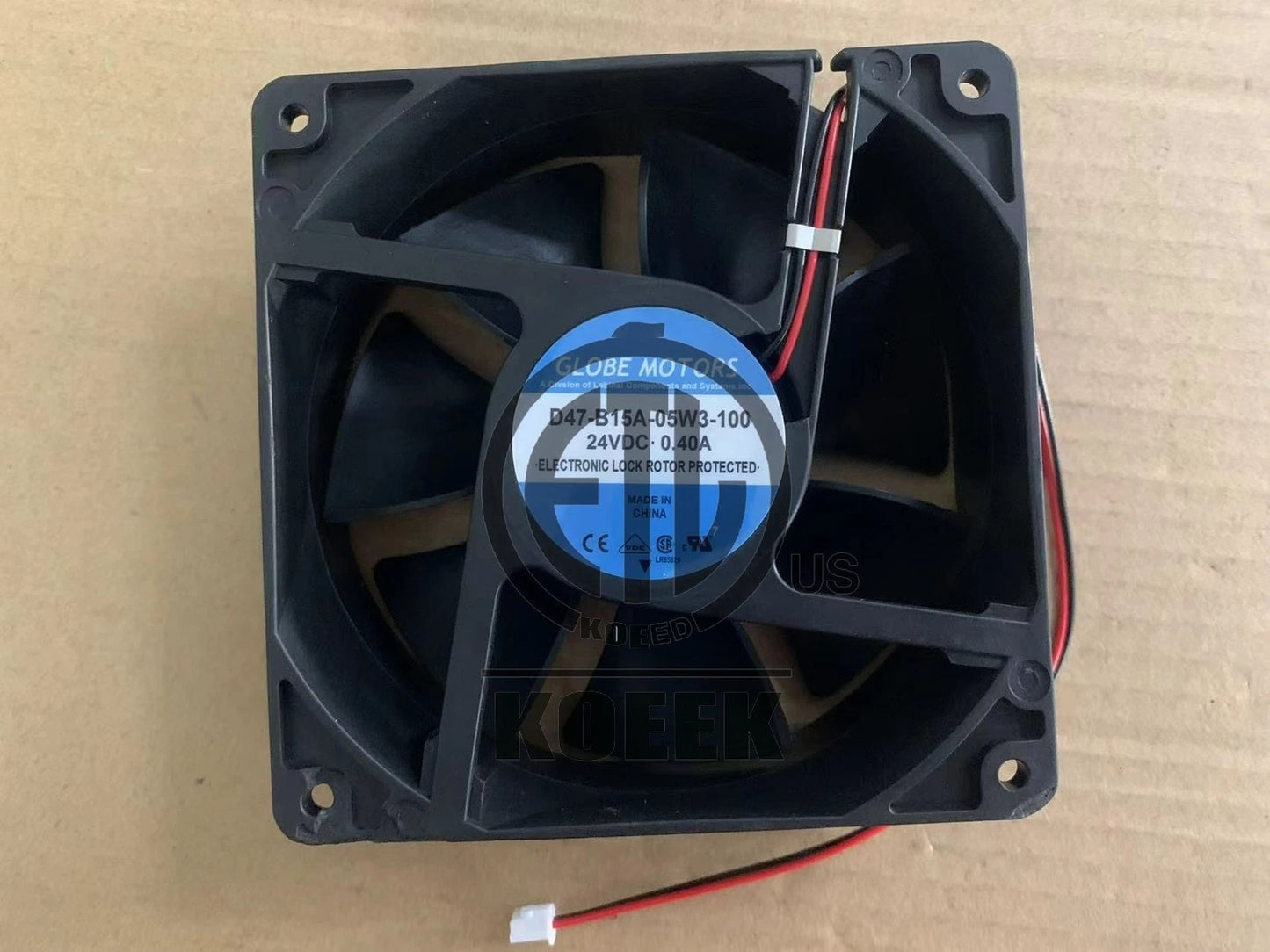 GLOBE MOTORS D47-B15A-05W3-100 24V 0.40A 12cm inverter cooling fan