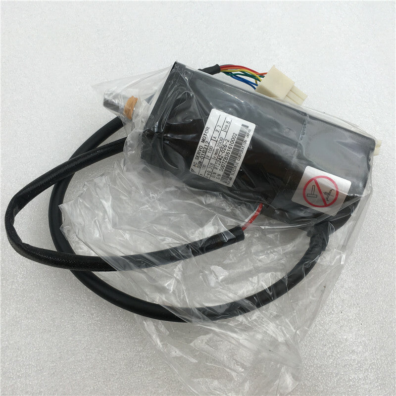 YASKAWA AC SERVO MOTOR SGM-01B312 SGM01B312