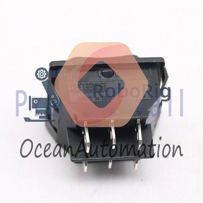 SCI R13-87 6 Pins 10A 250VAC Rocker Switch Double Side Self-Reset 1x