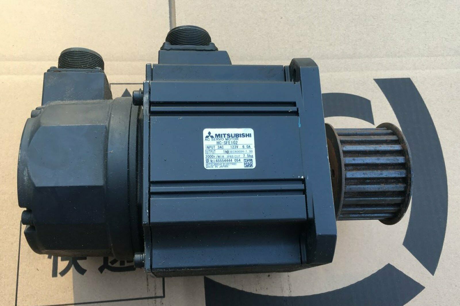 Used Mitsubishi HC-SFE102 AC Servo Motor – Tested and in Good Condition - MITSUBISHI