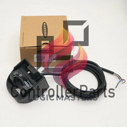 1PCS BANNER OTBVP6 W/Y MOMENTARY TOUCH BUTTON