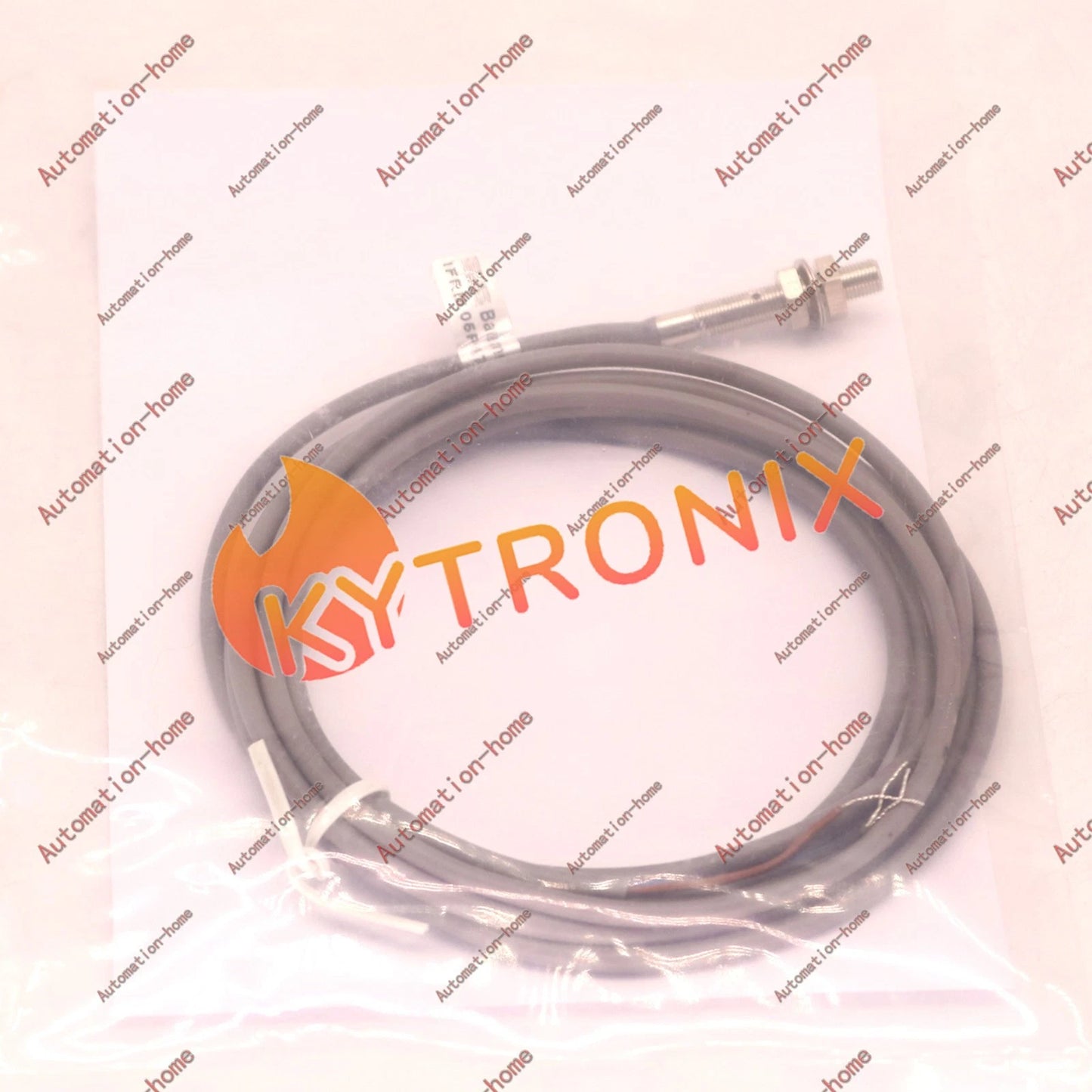 1PC Baumer IFRM 05P17A1/PL Proximity Sensor