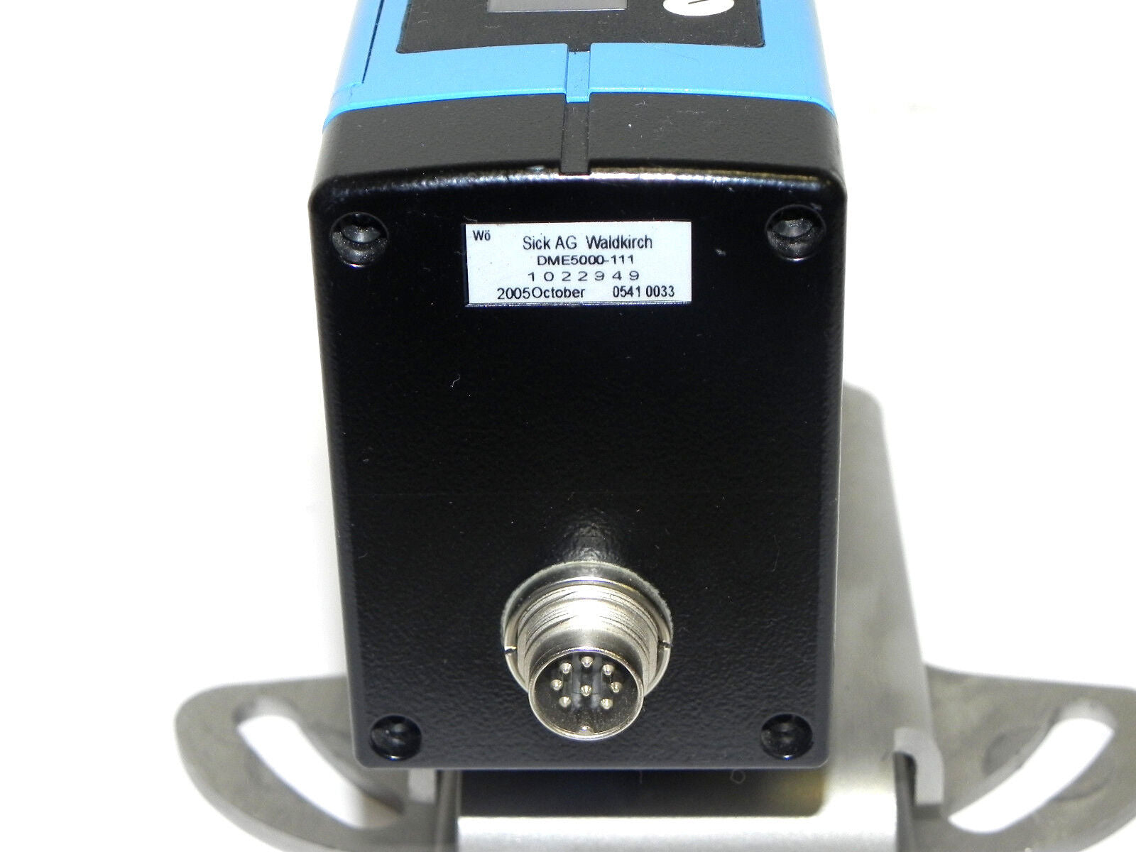 SICK OPTIC DME5000-111 DISTANCE MEASURING DEVICE W/BRACKET DME5000111 - SICK OPTIC