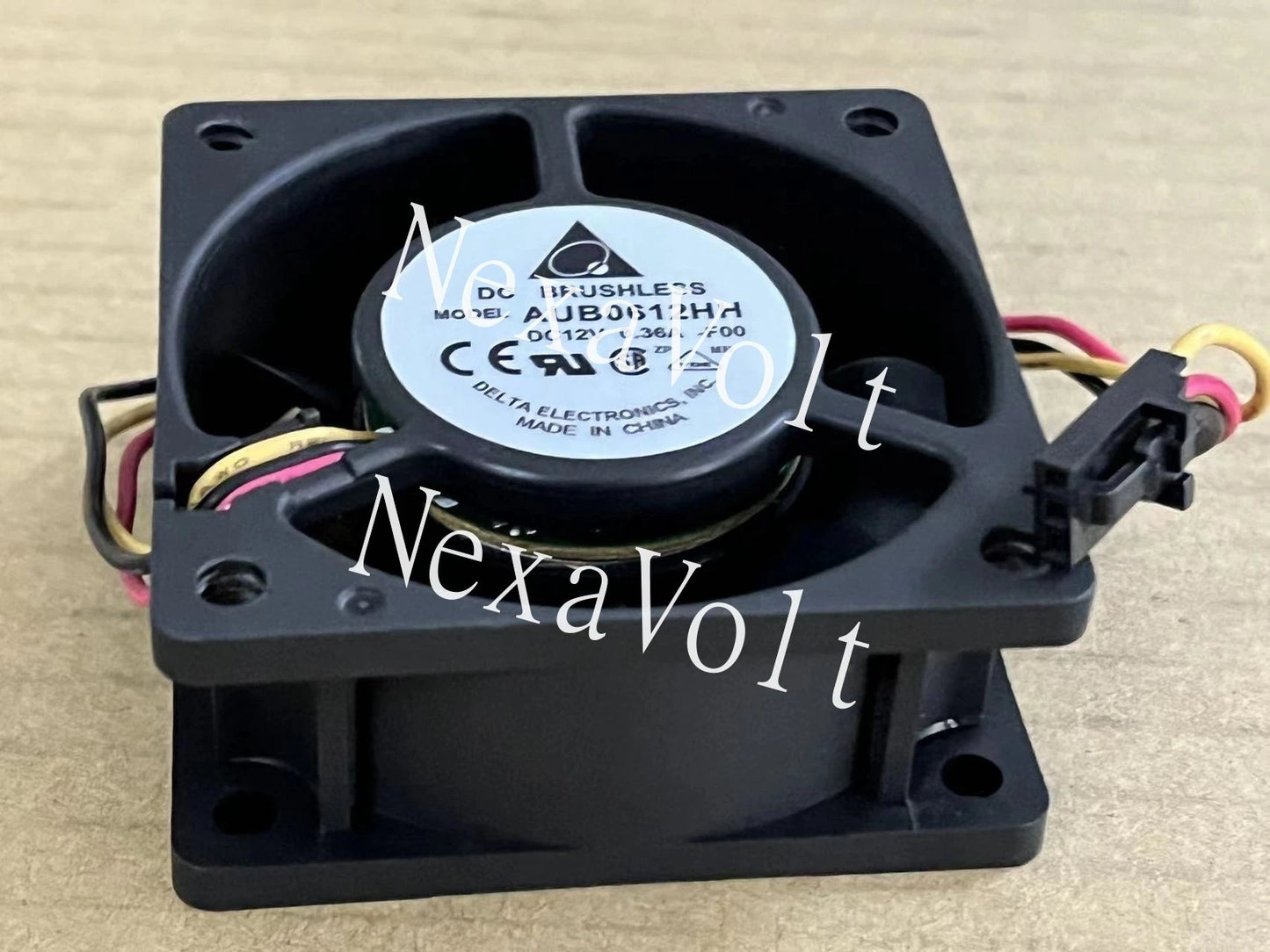 1pcs Delta AUB0612HH 6025 60×60×25MM DC12V 0.36A Fan 3pin
