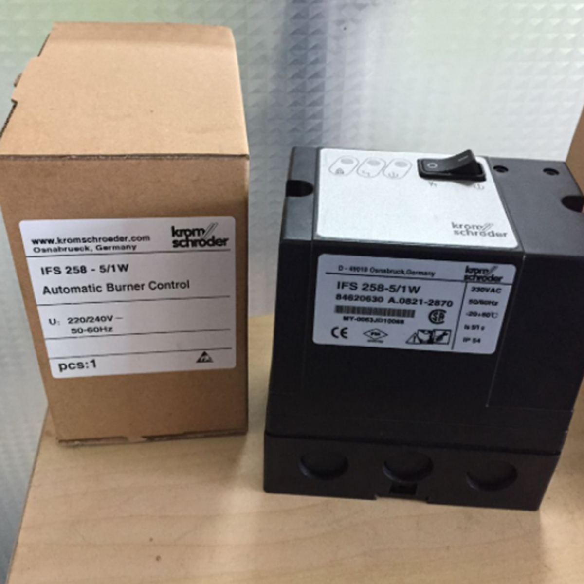 KROM SCHRODER IFS258-5/1W Automatic Burner Control Unit Controller - KROM SCHRODER