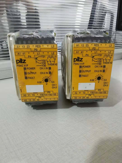 ONE PILZ Safety Relay 777949 PSWZ X1P - ONE