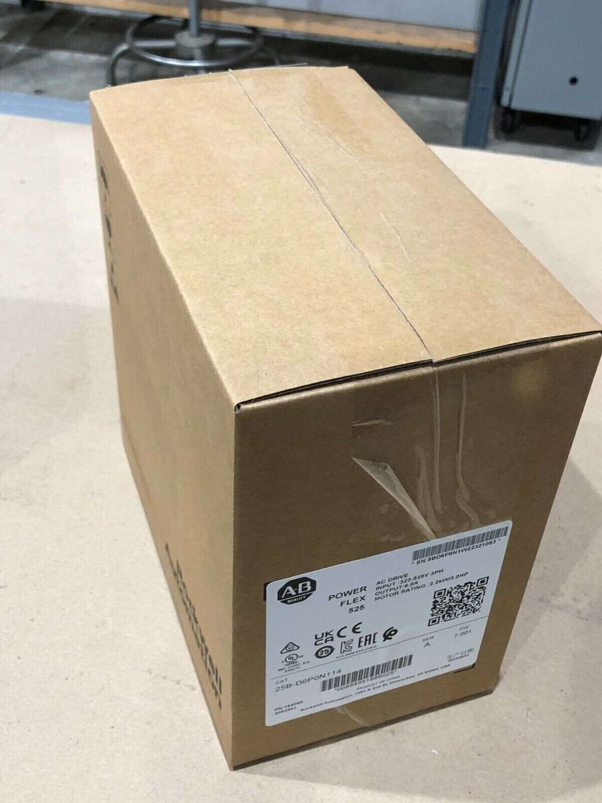 New Factory Sealed Allen-Bradley 25B-D6P0N114 PowerFlex 525 AC Drive 25BD6P0N114 Allen-Bradley