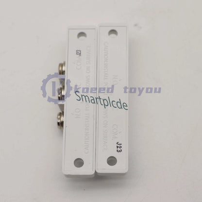 1Pcs AMSECO Magnetic / Reed Switch 832T