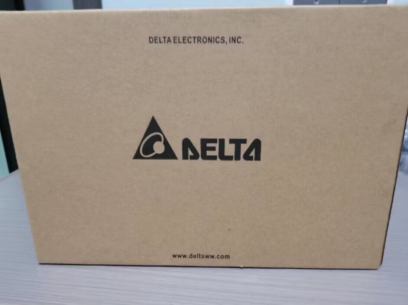 1PC  Delta VFD015EL21A 1.5KW Frequency Converter In Box