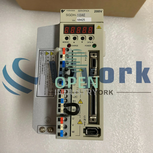 1PCS Yaskawa SGDH-10AE SERVO DRIVE 7.6 AMP 200 V 1KW