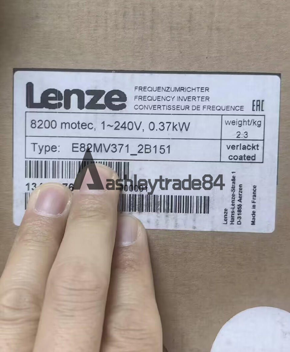 new ONE  LENZE frequency converter Inverter E82MV371_2B151 E82MV371-2B151