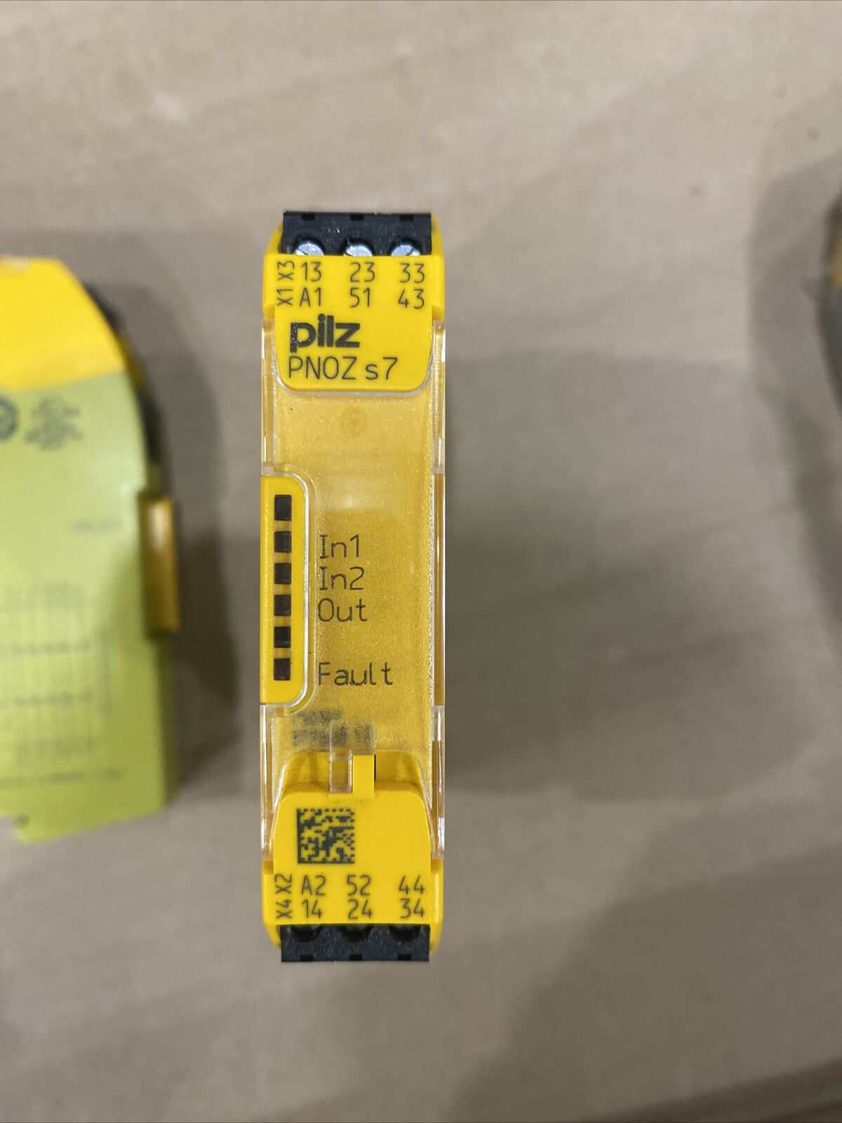 PILZ Safety Relay 750107 PNOZ-S7-24VDC-4N/O-1N/C - PILZ