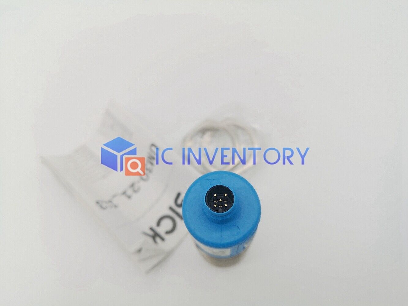 new SICK UM30213113 UM30-213113 ULTRASONIC SENSOR 0-10V 4-20 mA - SICK