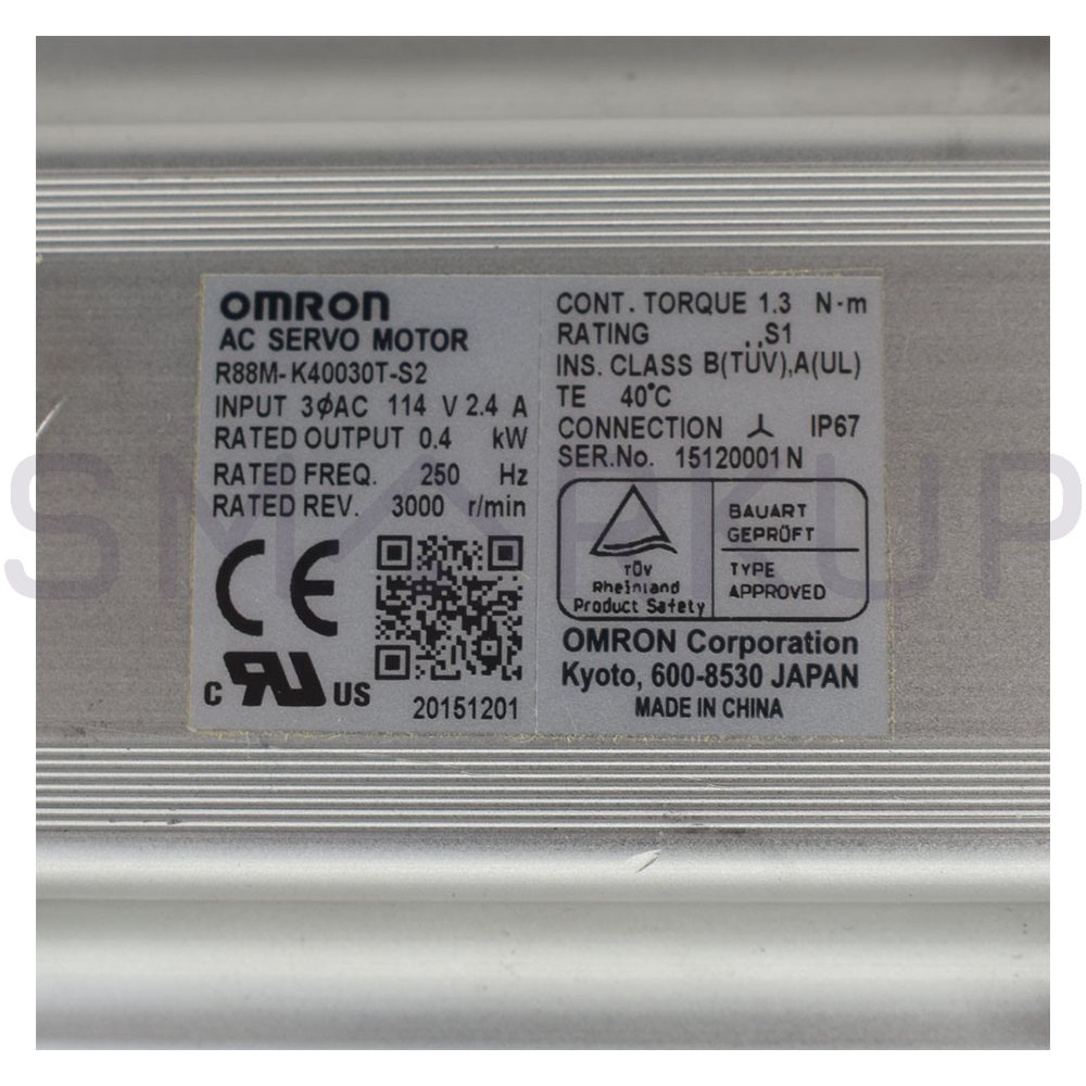 new OMRON R88M-K40030T-S2 Servo Motor