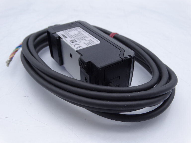KEYENCE IL-1000 SENSOR – High-Precision Sensor Module - KEYENCE CORP